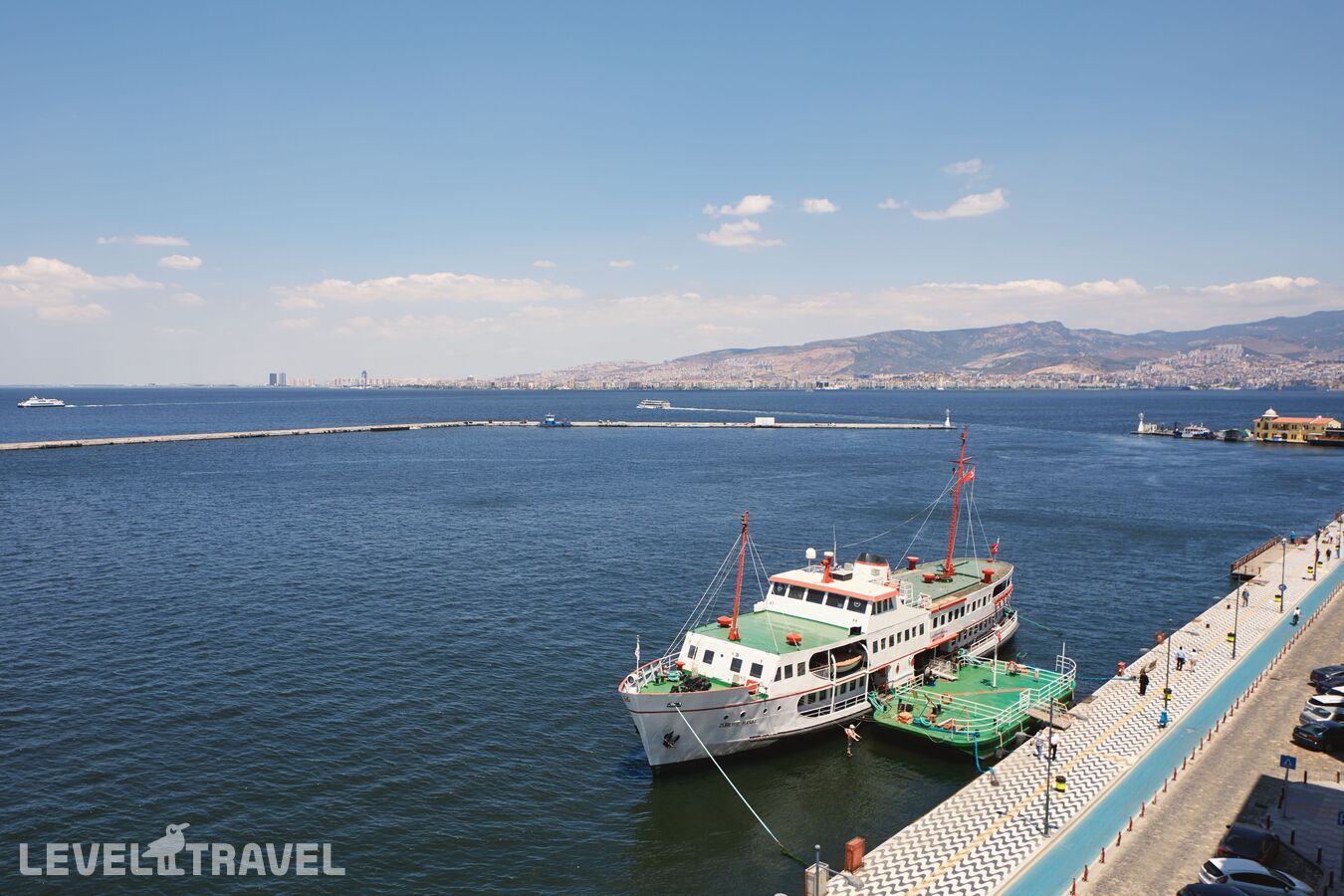 фотографии номера Полулюкс с видом на море отеля Izmir Marriott Hotel в Турция(Измир) - фото №4