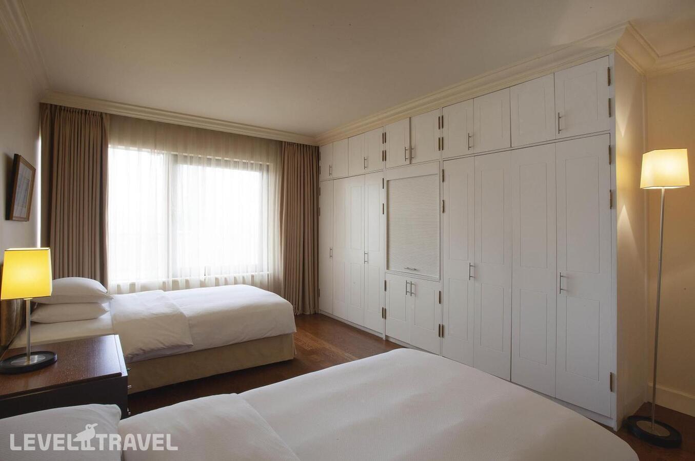 фотографии номера Люкс с террасой с 3 комнатами с видом на город отеля Grand Hyatt Istanbul Hotel в Турция(Шишли) - фото №4