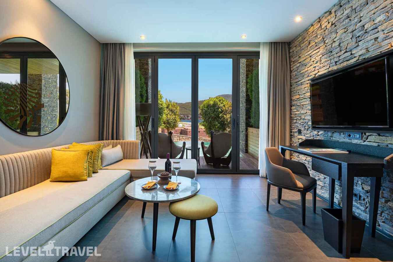 фотографии номера Делюкс Laguna с видом на море и выходом к бассейну Imperial service отеля Lujo Bodrum в Турция(Гюверджинлик) - фото №4