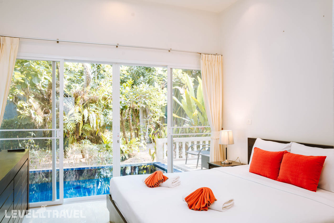 фотографии номера Вилла (3 спальни) отеля Layantara Resorts в Таиланд(Банг Тао Бич) - фото №3