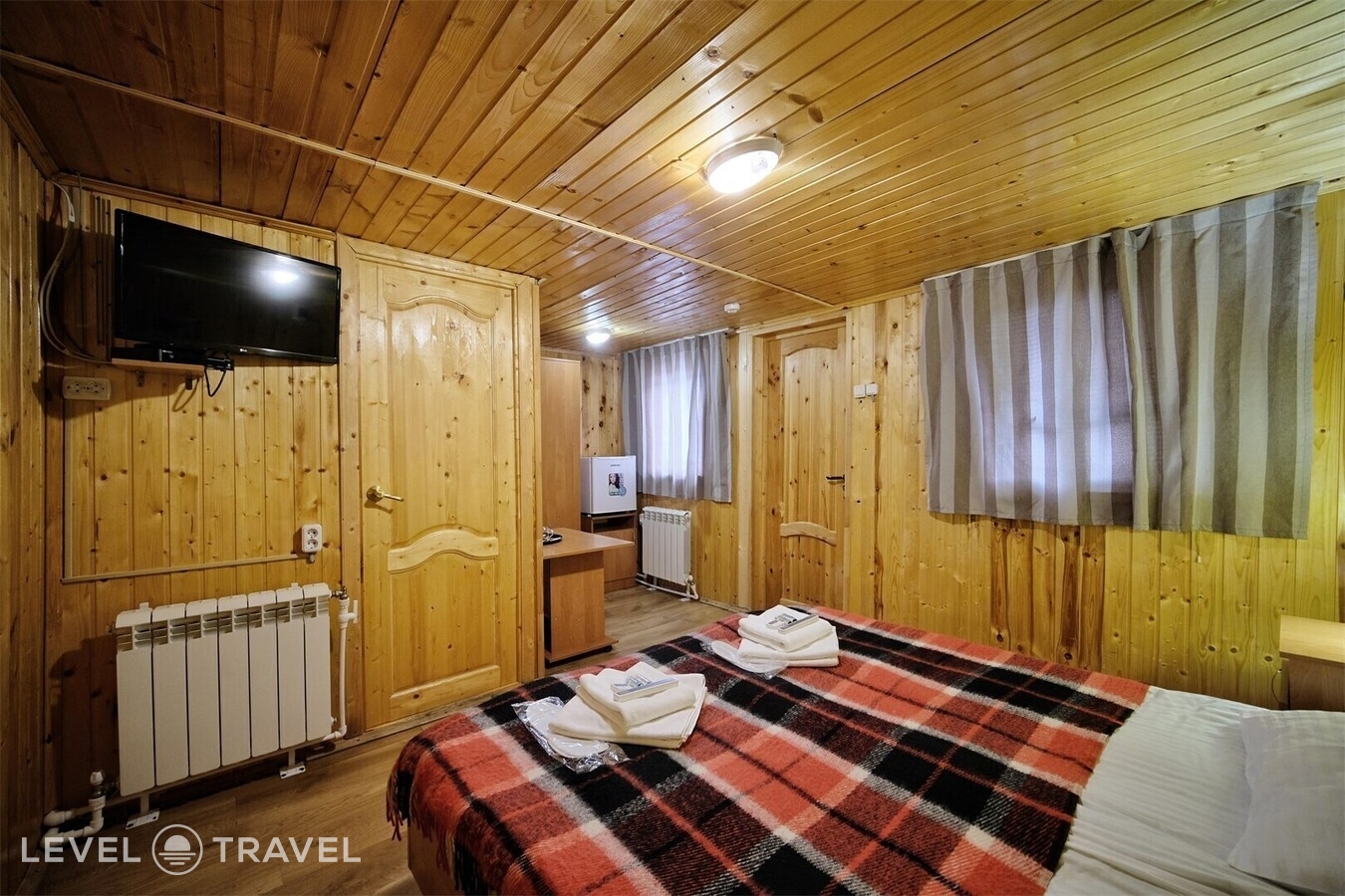 фотографии номера Улучшенный домик отеля Allure Lodge в Россия(Архыз) - фото №2