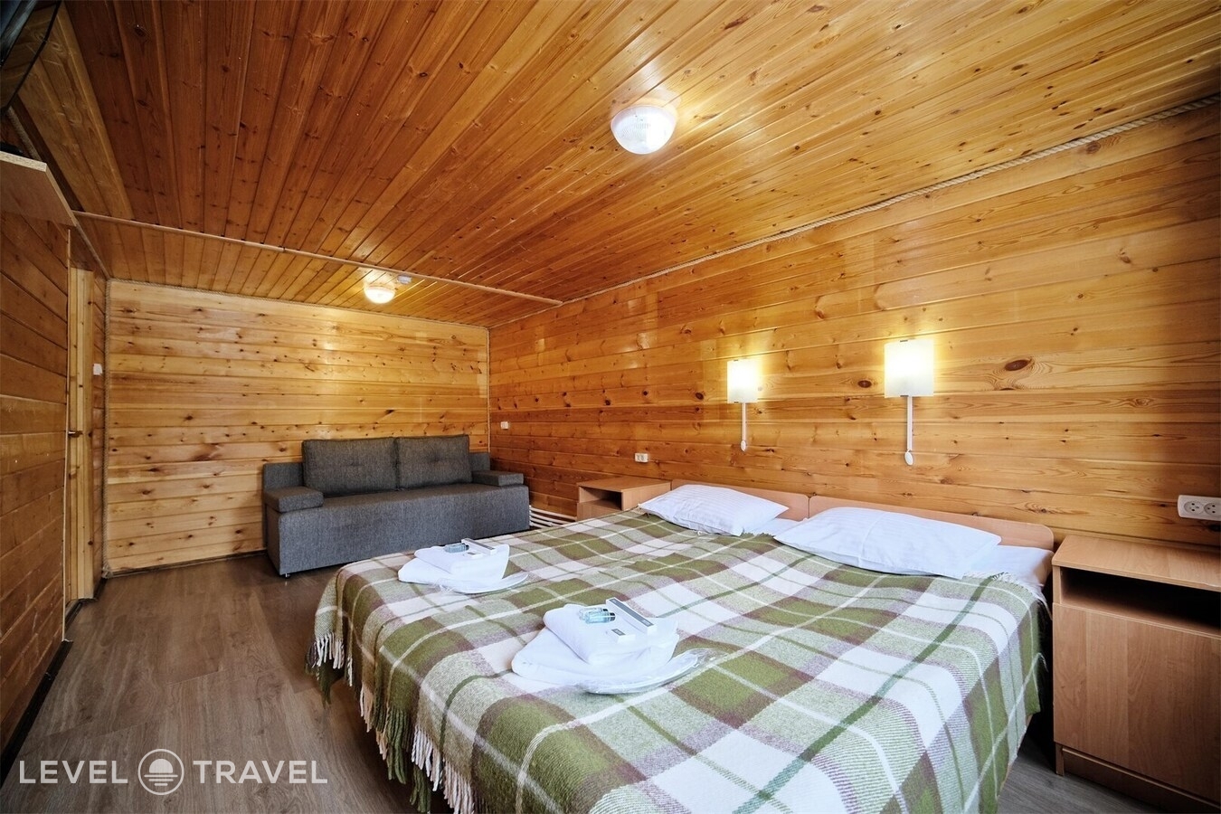 фотографии номера Семейный домик №4 отеля Allure Lodge в Россия(Архыз) - фото №1
