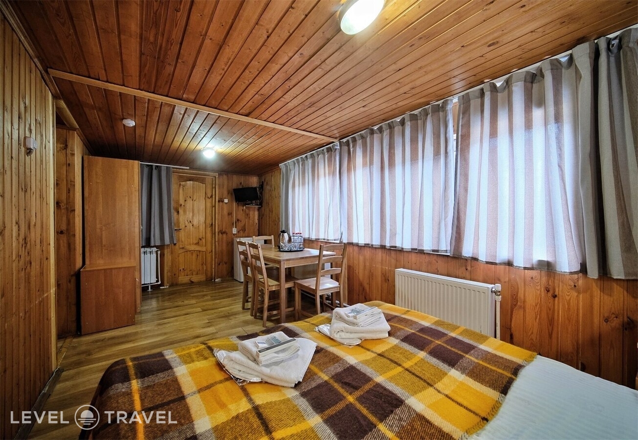 фотографии номера Семейный домик №5 отеля Allure Lodge в Россия(Архыз) - фото №2