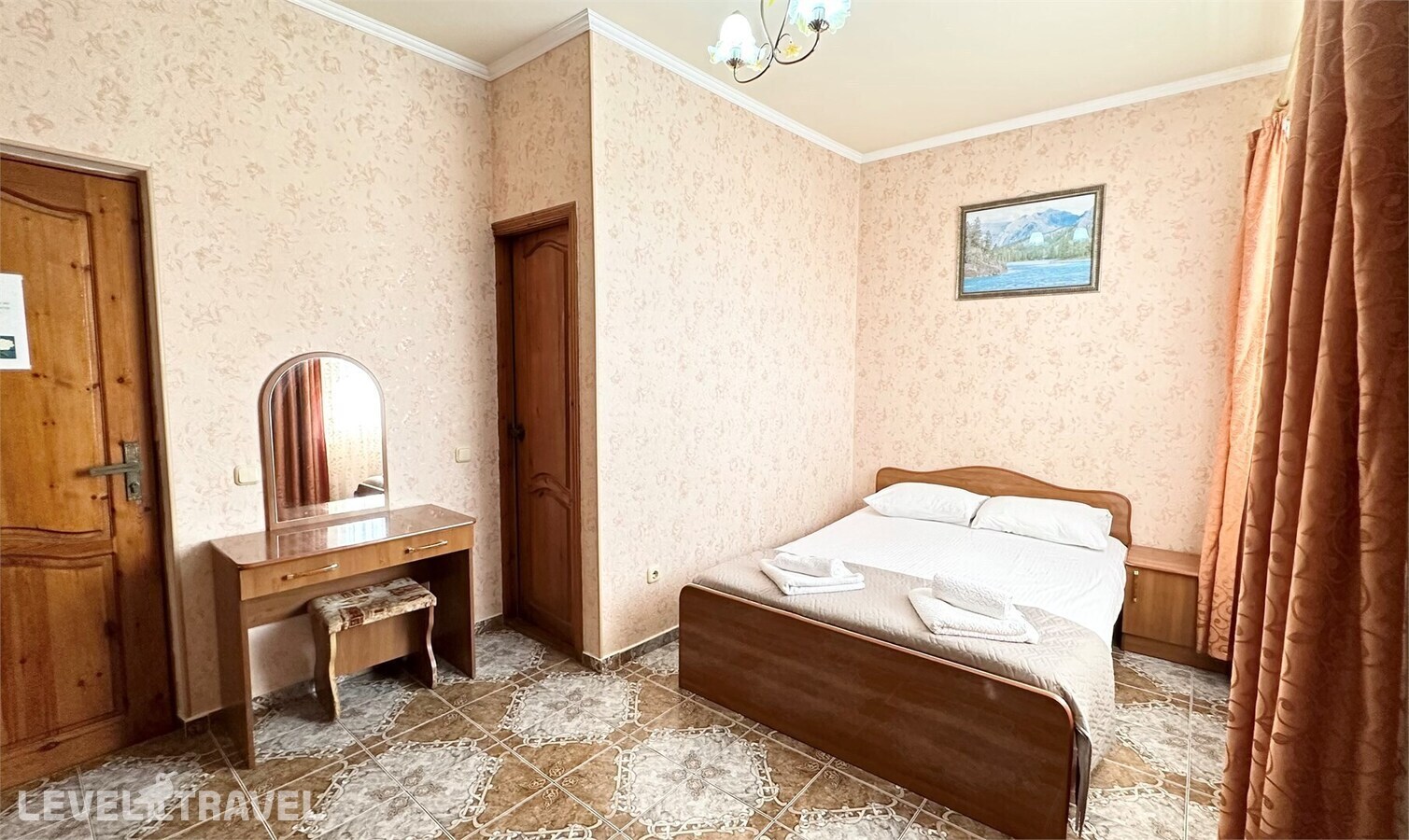 фотографии номера Стандартный (корпус 1, 2) отеля Отель Мартлен в Россия(Адлер) - фото №2
