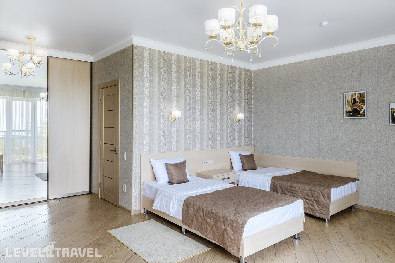 фотографии номера Стандартный номер отеля Gg Hotel (Ex. Gold And Glass Hotel) в Россия(Адлер) - фото №2