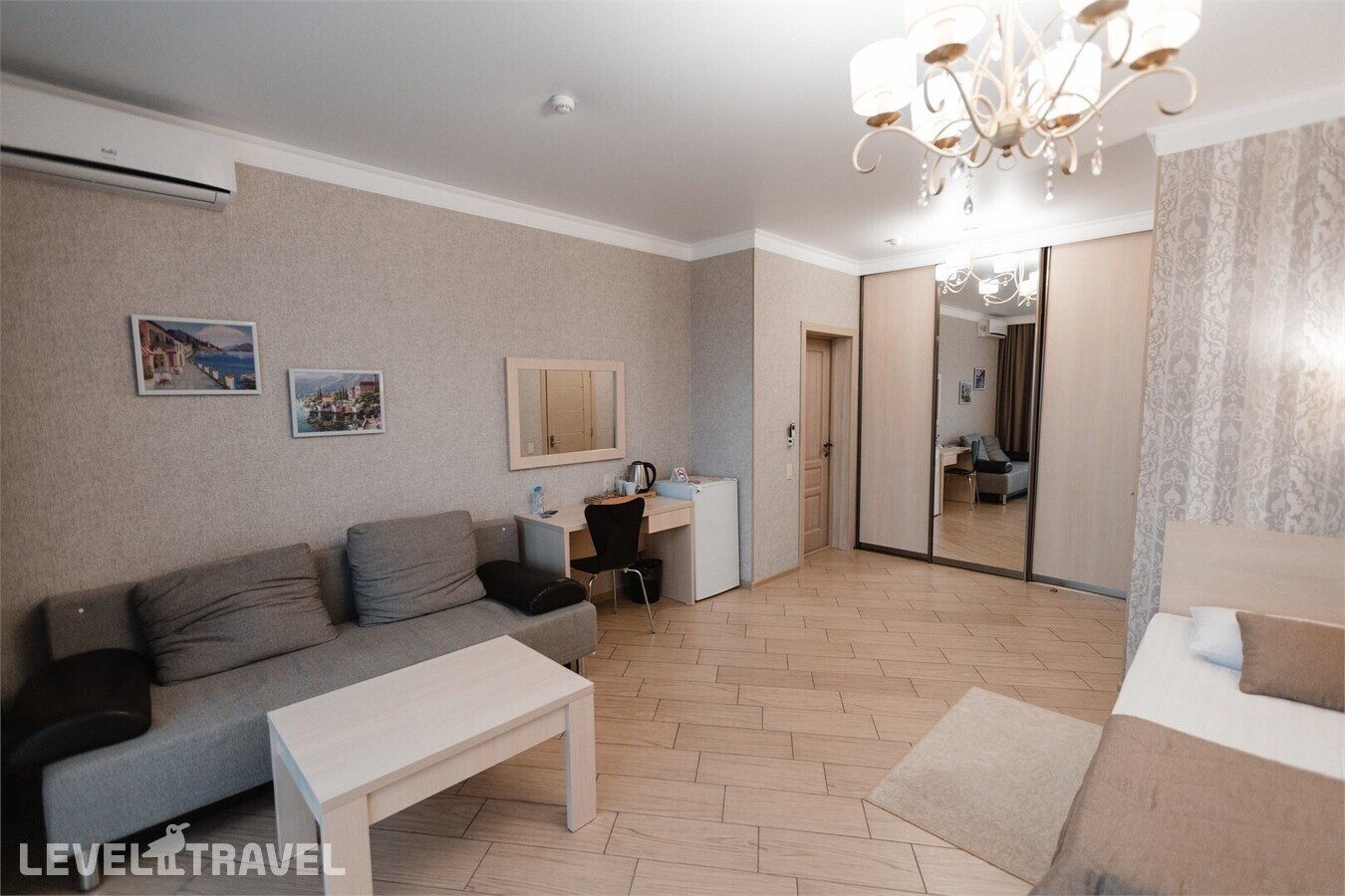 фотографии номера Стандартный номер отеля Gg Hotel (Ex. Gold And Glass Hotel) в Россия(Адлер) - фото №5