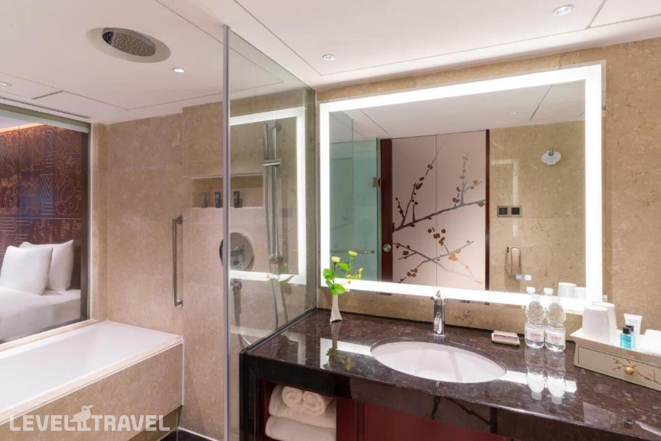 фотографии номера Семейный номер отеля China Hotel A Marriott Hotel в Китай(Гуанчжоу) - фото №2