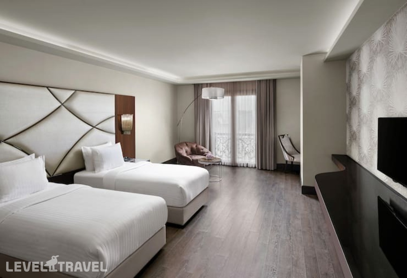 фотографии номера Делюкс (две односпальные кровати) отеля Doubletree By Hilton Istanbul Esentepe (Ex. Biz Cevahir Hotel) в Турция(Шишли) - фото №3