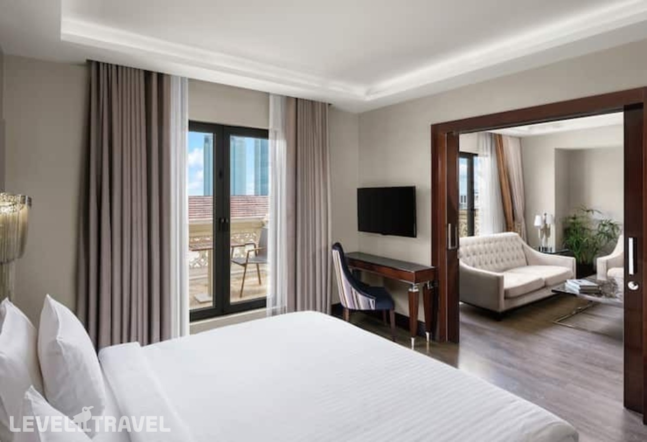 фотографии номера Люкс (1 спальня) отеля Doubletree By Hilton Istanbul Esentepe (Ex. Biz Cevahir Hotel) в Турция(Шишли) - фото №1