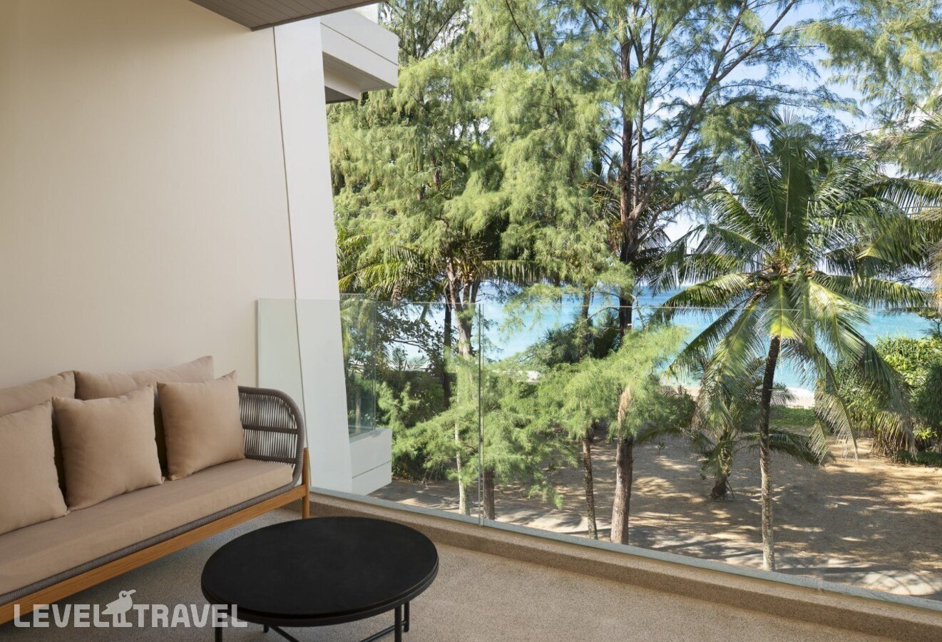 фотографии номера Премиум с балконом отеля Radisson Blu Resort Phuket Mai Khao Beach в Таиланд(Май Као Бич) - фото №5