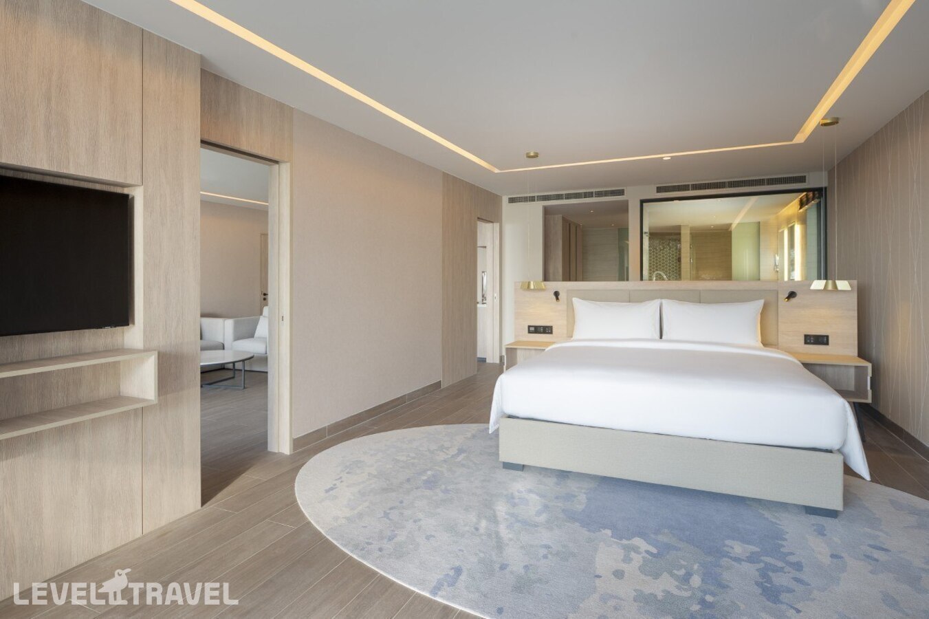 фотографии номера Люкс с балконом с видом на океан отеля Radisson Blu Resort Phuket Mai Khao Beach в Таиланд(Май Као Бич) - фото №2