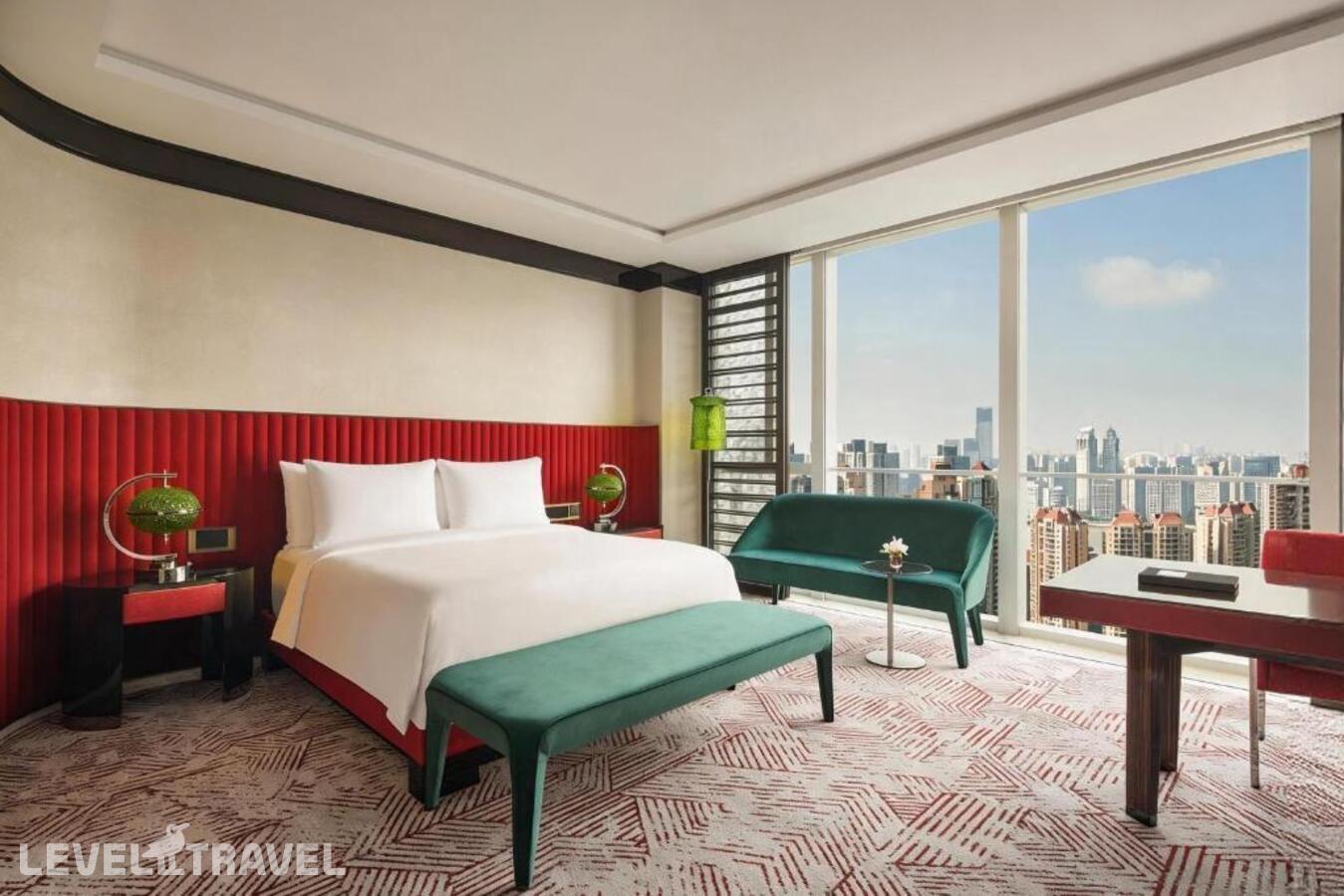 фотографии номера Стандартный с видом на реку отеля Regent Shanghai Pudong в Китай(Шанхай) - фото №2