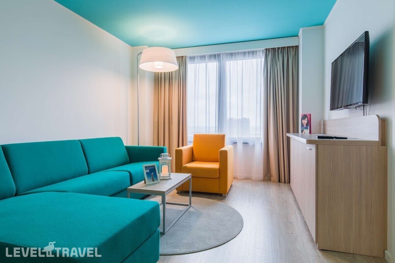 фотографии номера Семейный номер отеля Cosmos Saint-Petersburg Pribaltiyskaya Hotel (Ex. Park Inn By Radisson Pribaltiyskaya Hotel) в Россия(Василеостровский район) - фото №4