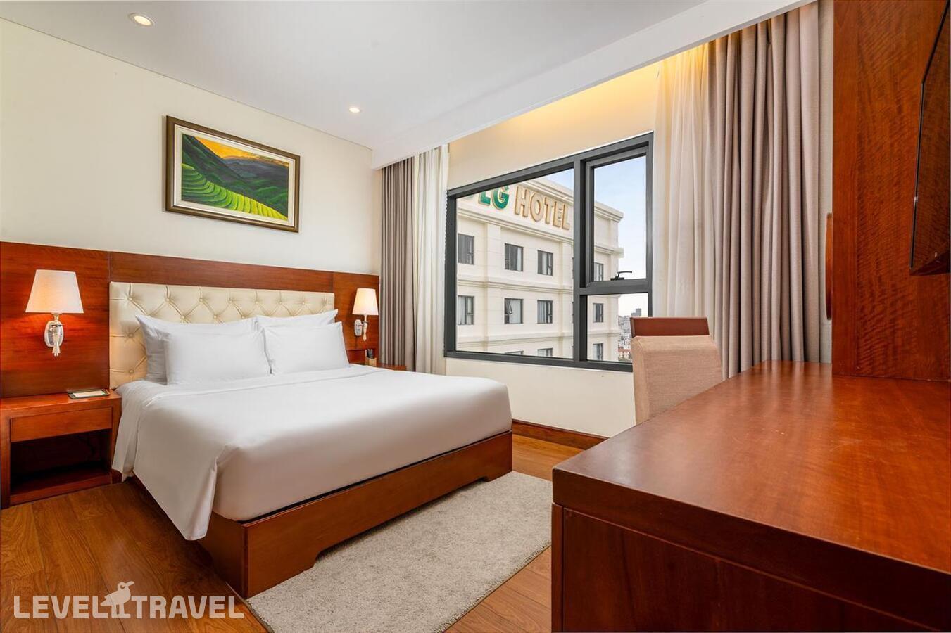 фотографии номера Семейный с частичным видом на море отеля Dlg Hotel Danang в Вьетнам(Дананг) - фото №1