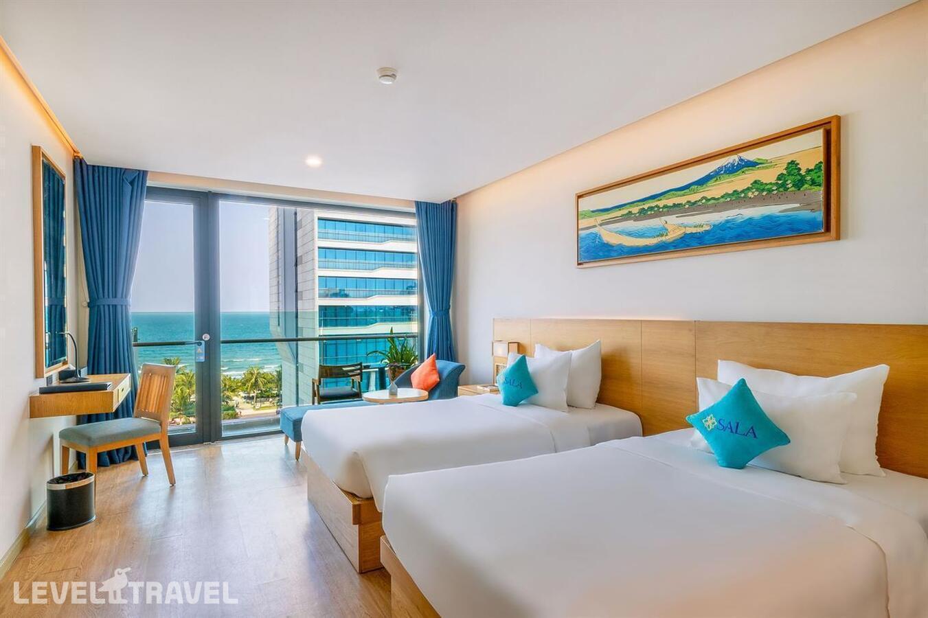 фотографии номера Делюкс с частичным видом на море отеля Sala Danang Beach в Вьетнам(Дананг) - фото №1