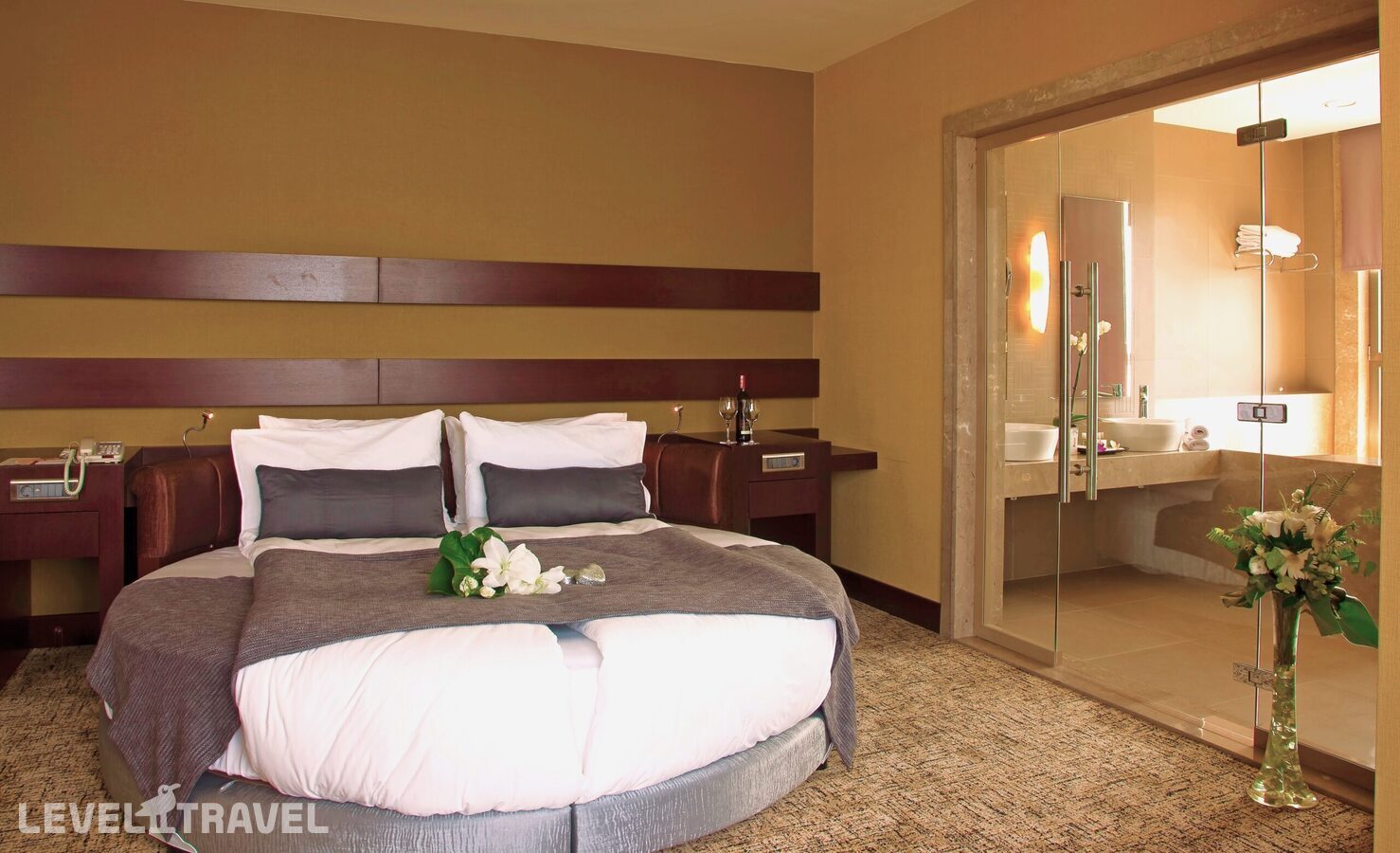 фотографии номера Полулюкс  с джакузи и с видом на море отеля The Green Park Hotel Pendik в Турция(Пендик) - фото №1