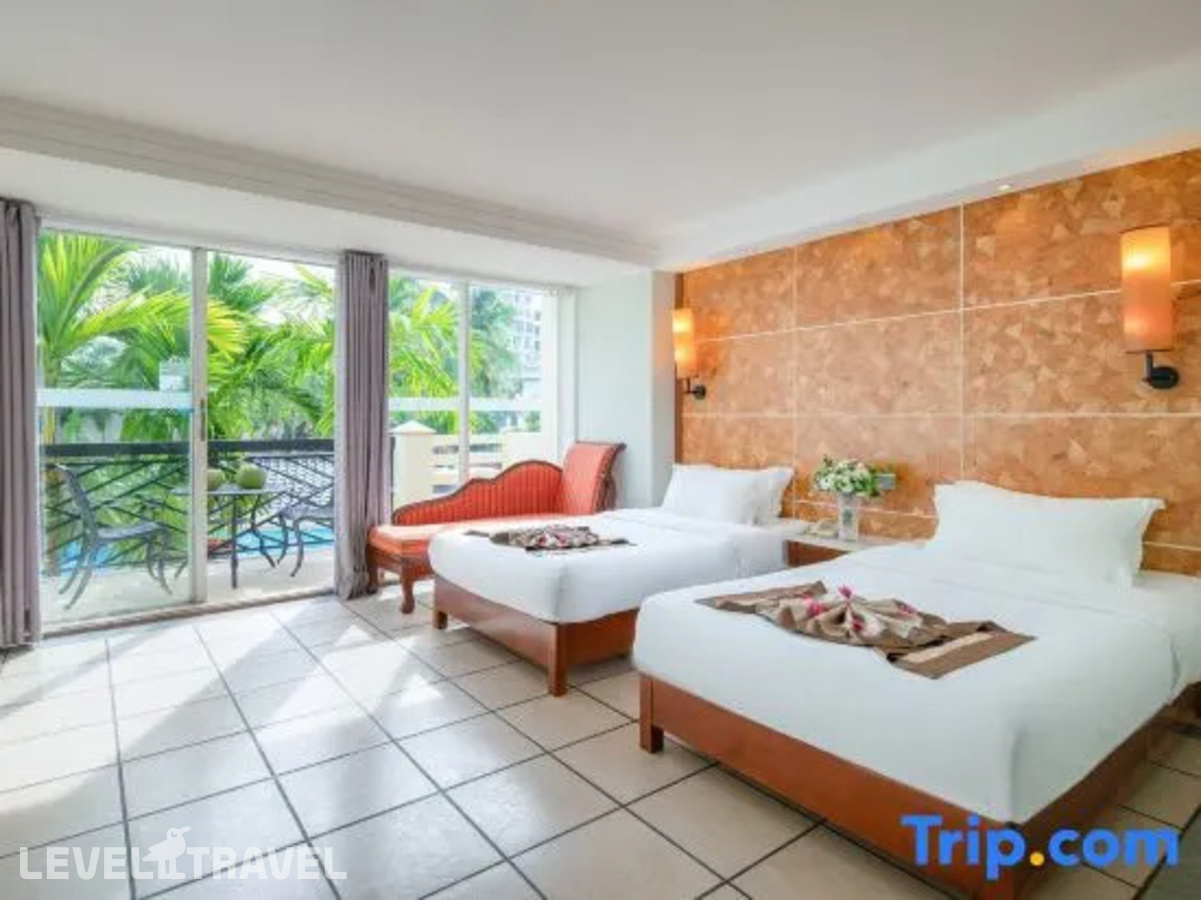 фотографии номера Вилла с видом на бассейн отеля Palm Beach Resort & Spa в Китай(Санья) - фото №3