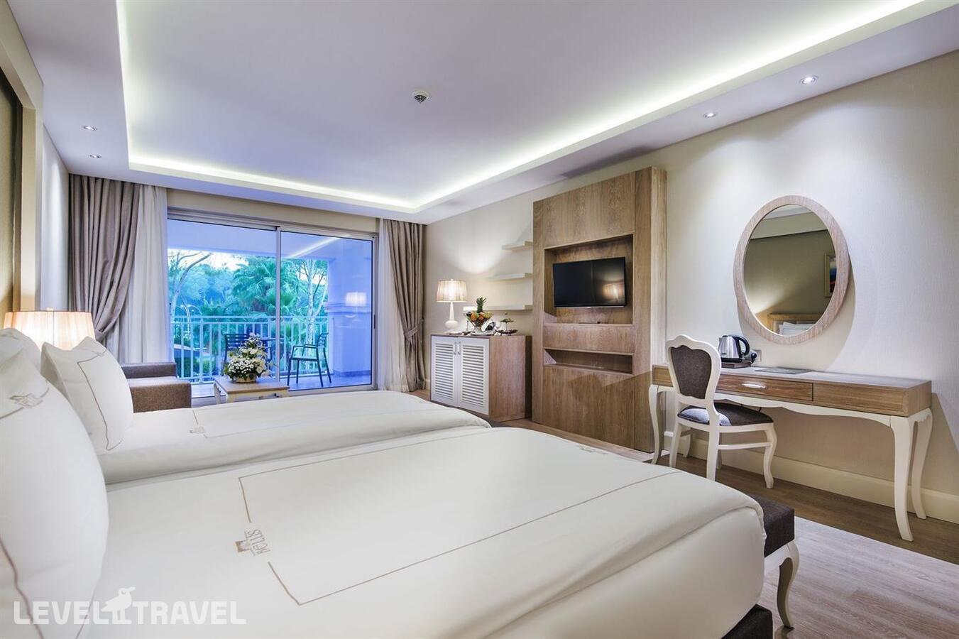 фотографии номера Номер Jasmine Lake House с видом на бассейн (две односпальные кровати) отеля Bellis Deluxe Hotel в Турция(Кадрие) - фото №2
