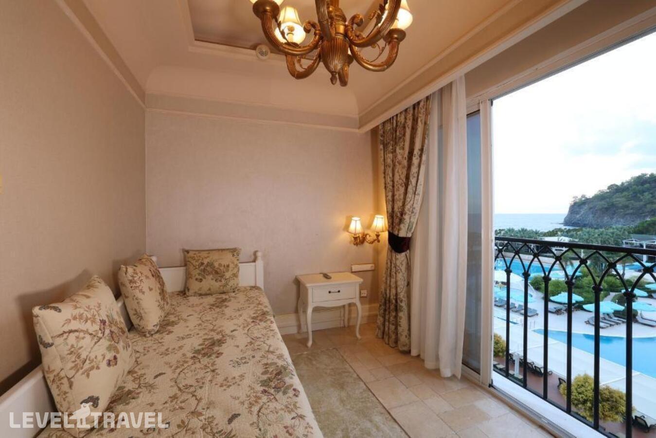 фотографии номера Делюкс с видом на море (корпус Venezia) отеля Nirvana Dolce Vita (Ex. Amara Dolce Vita Luxury) в Турция(Текирова) - фото №3