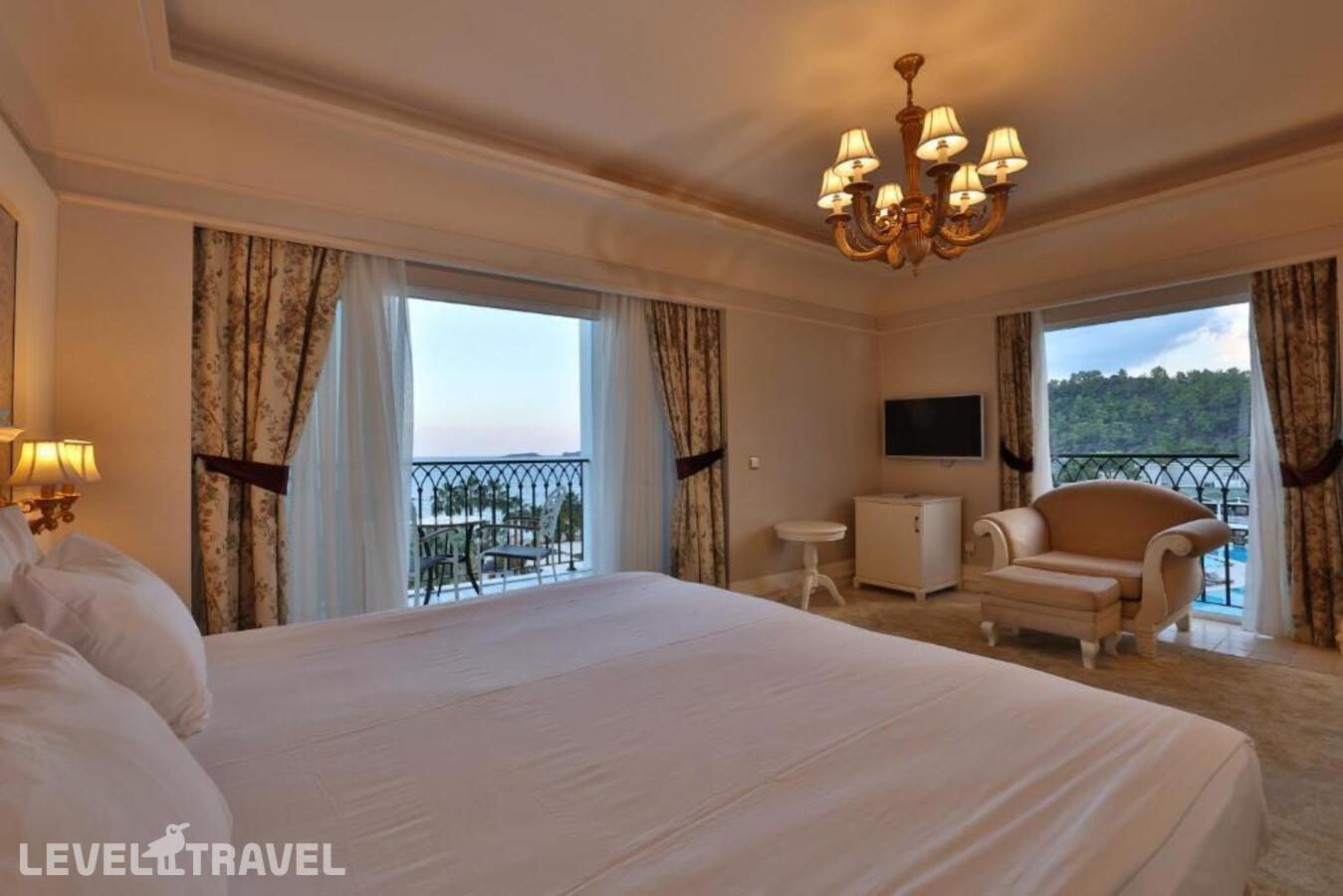 фотографии номера Делюкс с видом на море (корпус Venezia) отеля Nirvana Dolce Vita (Ex. Amara Dolce Vita Luxury) в Турция(Текирова) - фото №2