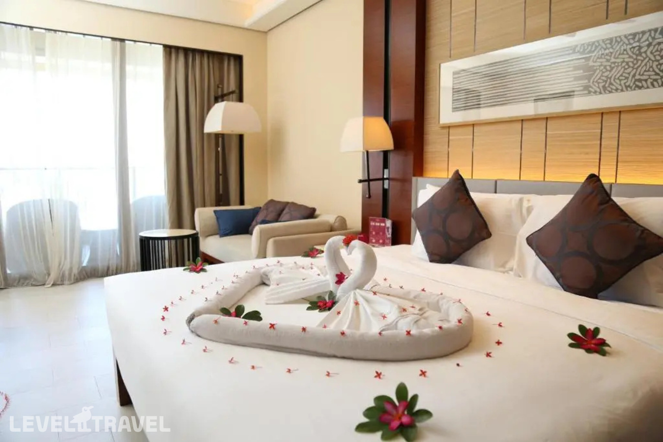 фотографии номера Улучшенный номер отеля Crowne Plaza Sanya City Center в Китай(Санья) - фото №2