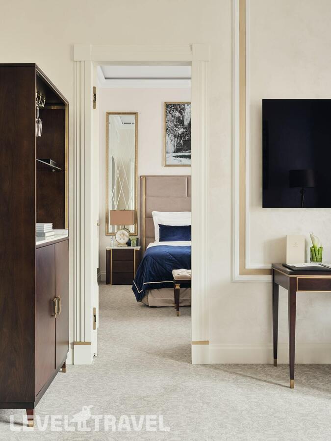 фотографии номера Люкс + делюкс с видом на город отеля Wawelberg в Россия(Центральный район) - фото №4