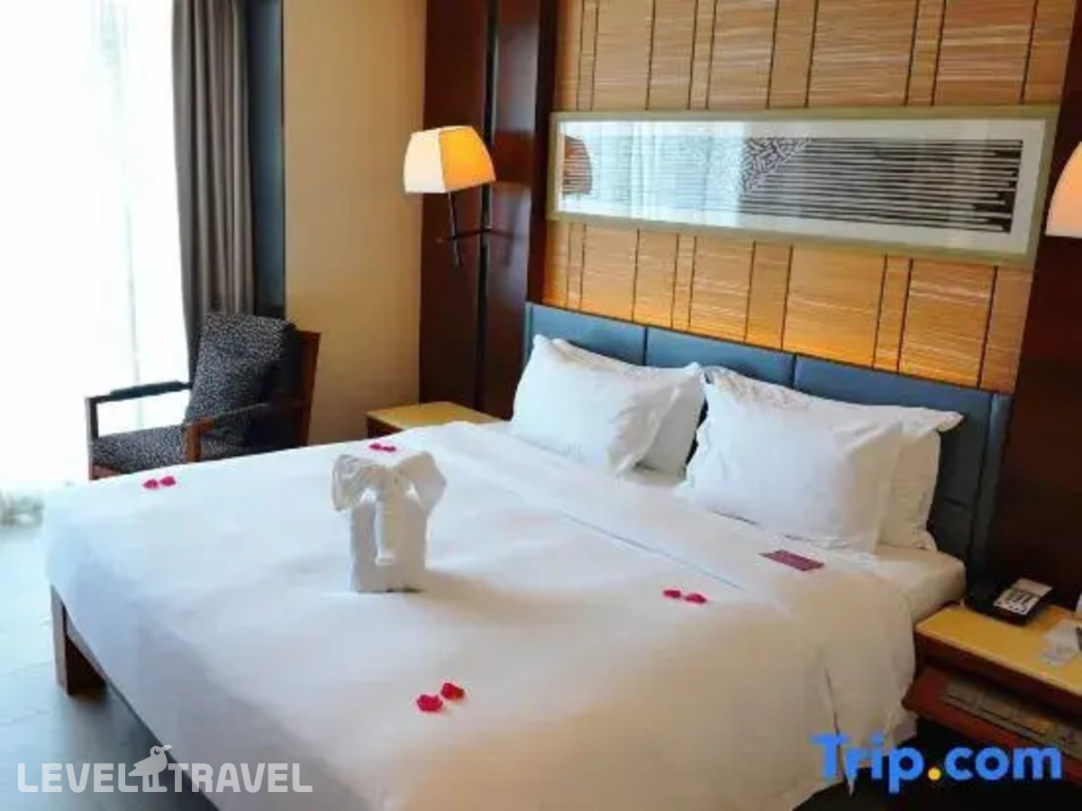 фотографии номера Улучшенный люкс отеля Crowne Plaza Sanya City Center в Китай(Санья) - фото №4