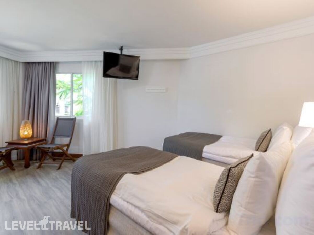 фотографии номера Роскошный семейный номер (2 спальни) отеля Sunwing Resort & Spa Bangtao Beach в Таиланд(Банг Тао Бич) - фото №1