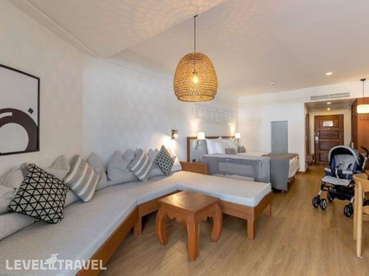 фотографии номера Роскошный семейный номер (2 спальни) отеля Sunwing Resort & Spa Bangtao Beach в Таиланд(Банг Тао Бич) - фото №17