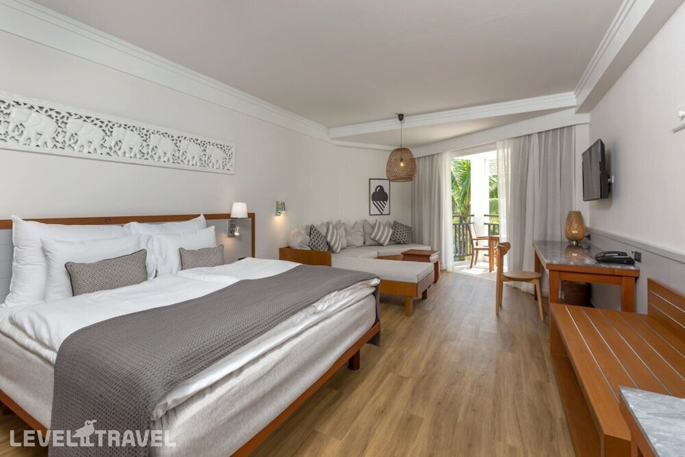 фотографии номера Трехместная студия отеля Sunwing Resort & Spa Bangtao Beach в Таиланд(Банг Тао Бич) - фото №6