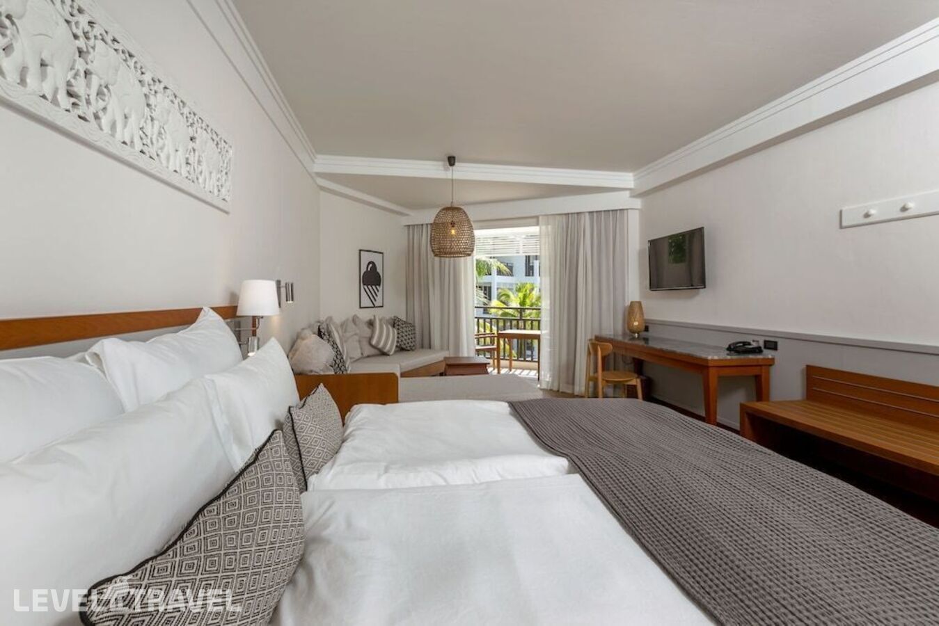 фотографии номера Трехместная студия отеля Sunwing Resort & Spa Bangtao Beach в Таиланд(Банг Тао Бич) - фото №3