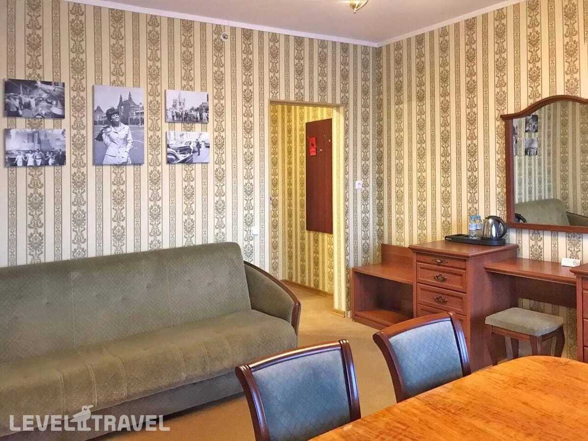 фотографии номера Люкс Москва Советская отеля Отель Москва (The Moscow Hotel) в Россия(Центральный район) - фото №4