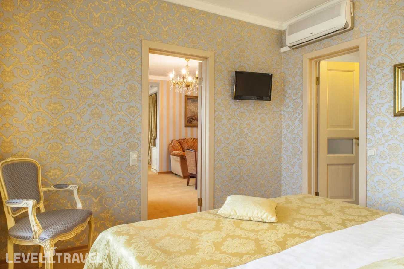 фотографии номера Люкс О-де-Франс отеля Отель Москва (The Moscow Hotel) в Россия(Центральный район) - фото №2