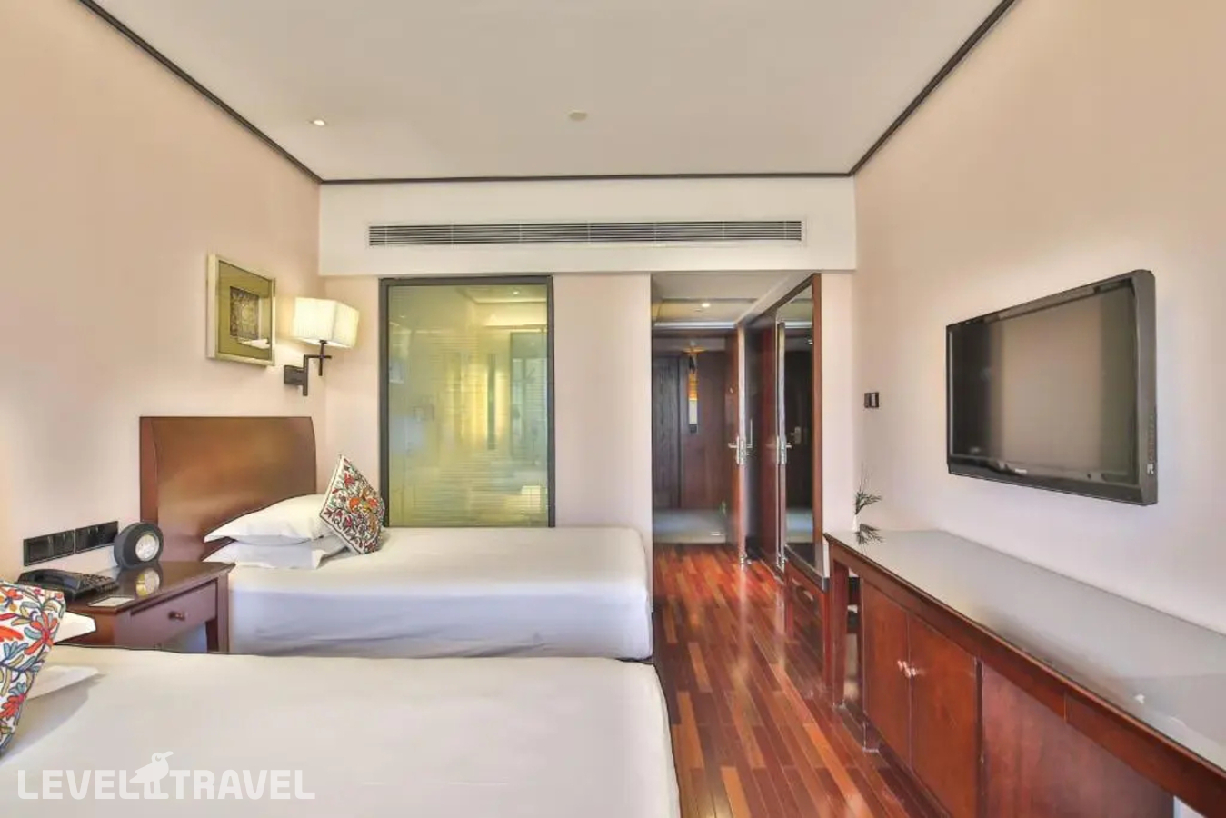 фотографии номера Делюкс (две односпальные кровати) отеля Ssaw Boutique Hotel Shanghai Bund в Китай(Шанхай) - фото №2