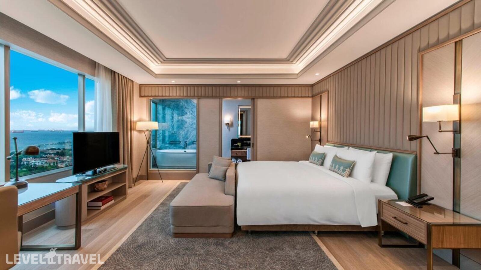 фотографии номера Люкс президентский с видом на море отеля Polat Renaissance Hotel в Турция(Бакыркёй) - фото №1