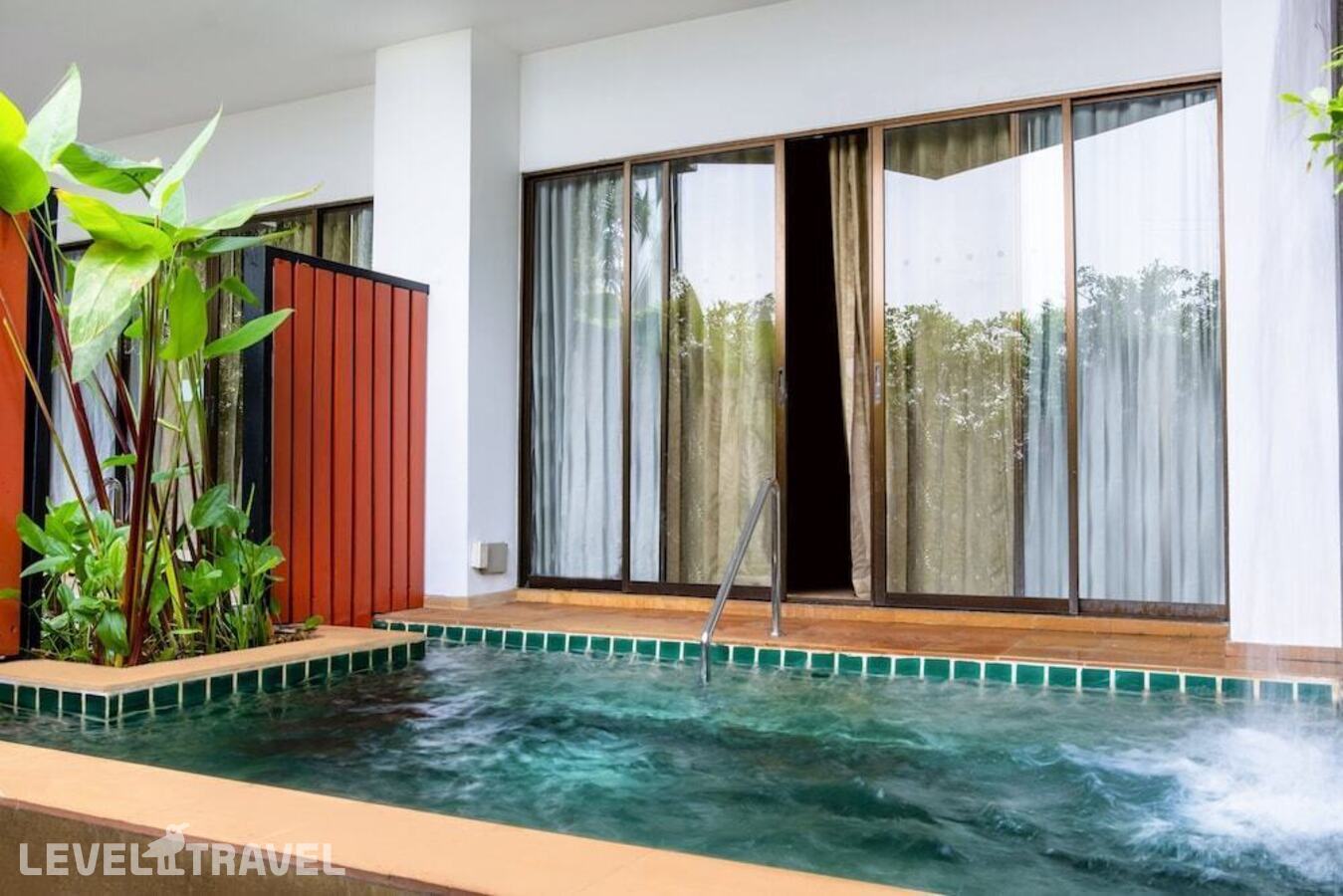 фотографии номера Вилла представительская с бассейном отеля Holiday Inn Resort Phuket Karon Beach (Ex.Destination Resorts Phuket Karon Beach) в Таиланд(Карон Бич) - фото №5
