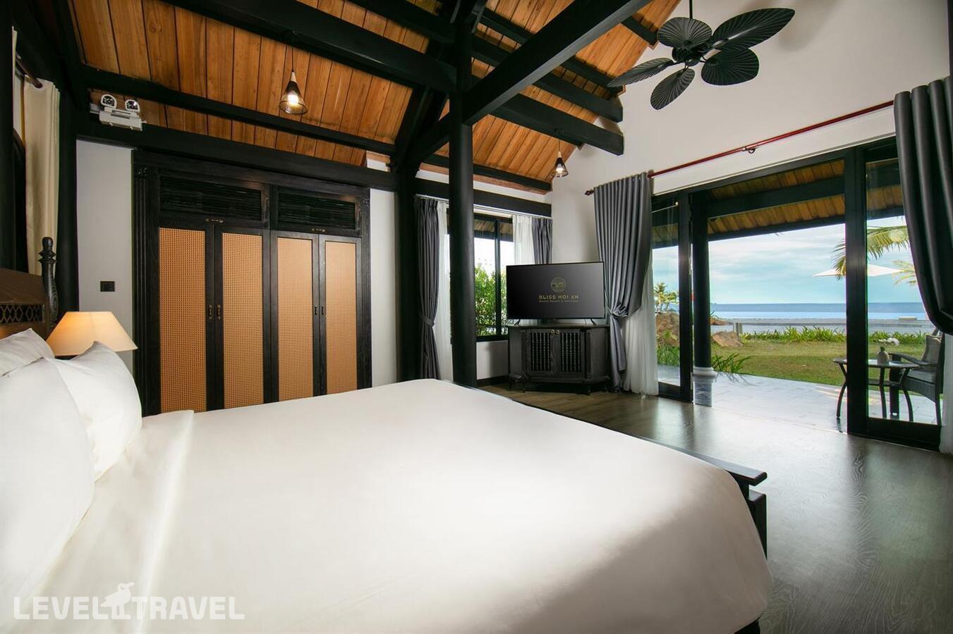 фотографии номера Бунгало на первой береговой линии отеля Bliss Hoi An Beach Resort & Wellness в Вьетнам(Тханг Ан) - фото №1