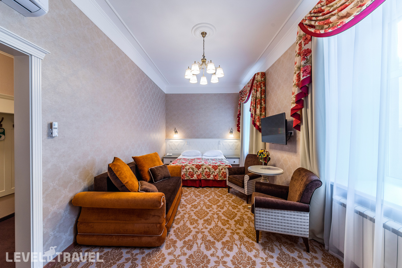 фотографии номера Джуниор Сюит Neo отеля Cronwell Inn Stremyannaya в Россия(Центральный район) - фото №1