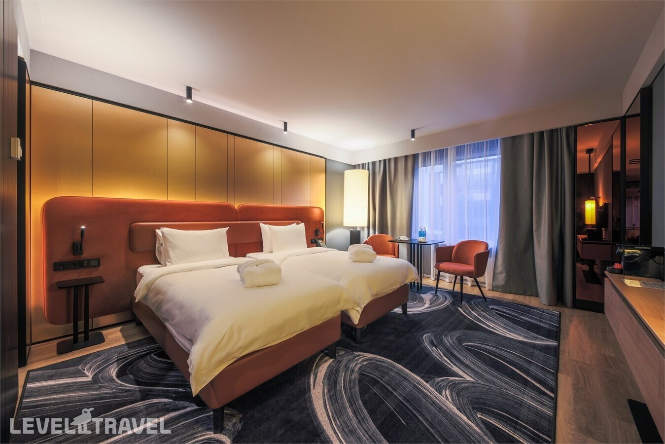 фотографии номера Улучшенный (две односпальные кровати) отеля Mercure Hotel And Residence в Россия(Фрунзенский район) - фото №1