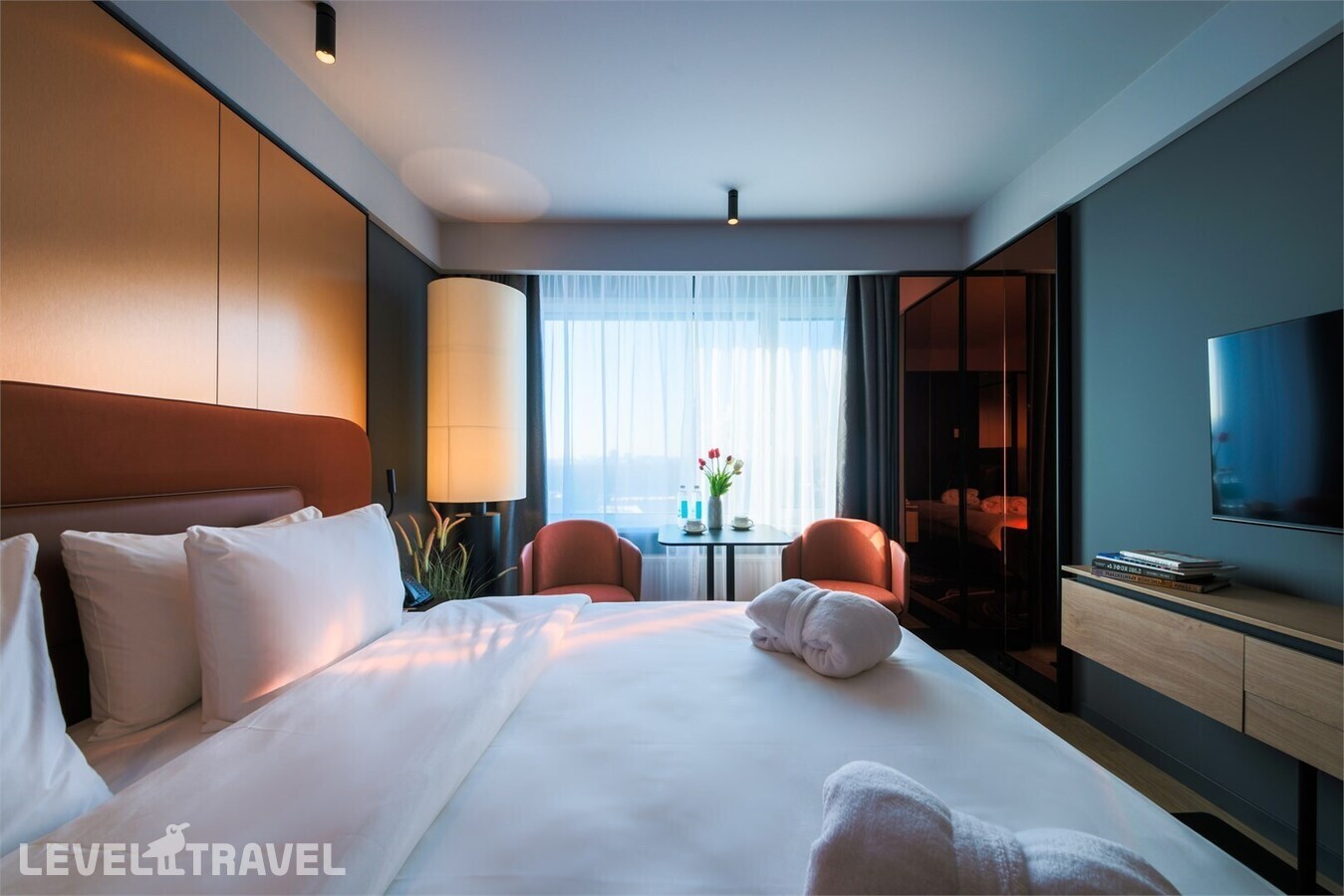 фотографии номера Номер Комфорт отеля Mercure Hotel And Residence в Россия(Фрунзенский район) - фото №2
