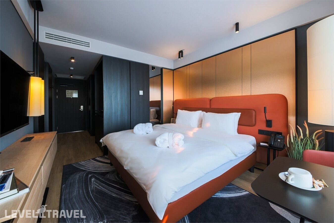 фотографии номера Номер Комфорт отеля Mercure Hotel And Residence в Россия(Фрунзенский район) - фото №1