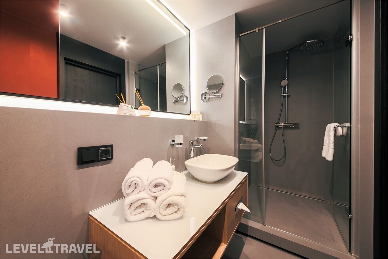 фотографии номера Улучшенный без кухни отеля Mercure Hotel And Residence в Россия(Фрунзенский район) - фото №7