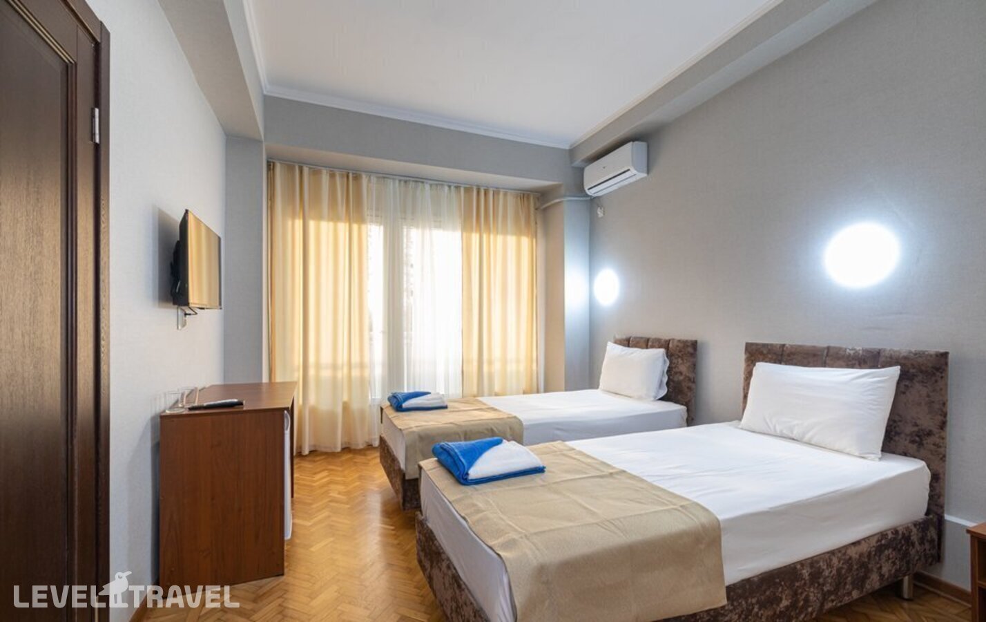 фотографии номера Семейный (2 комнаты) отеля Страна Души Отель (Бывш. Санаторий ПВО) в Абхазия(Сухум) - фото №51
