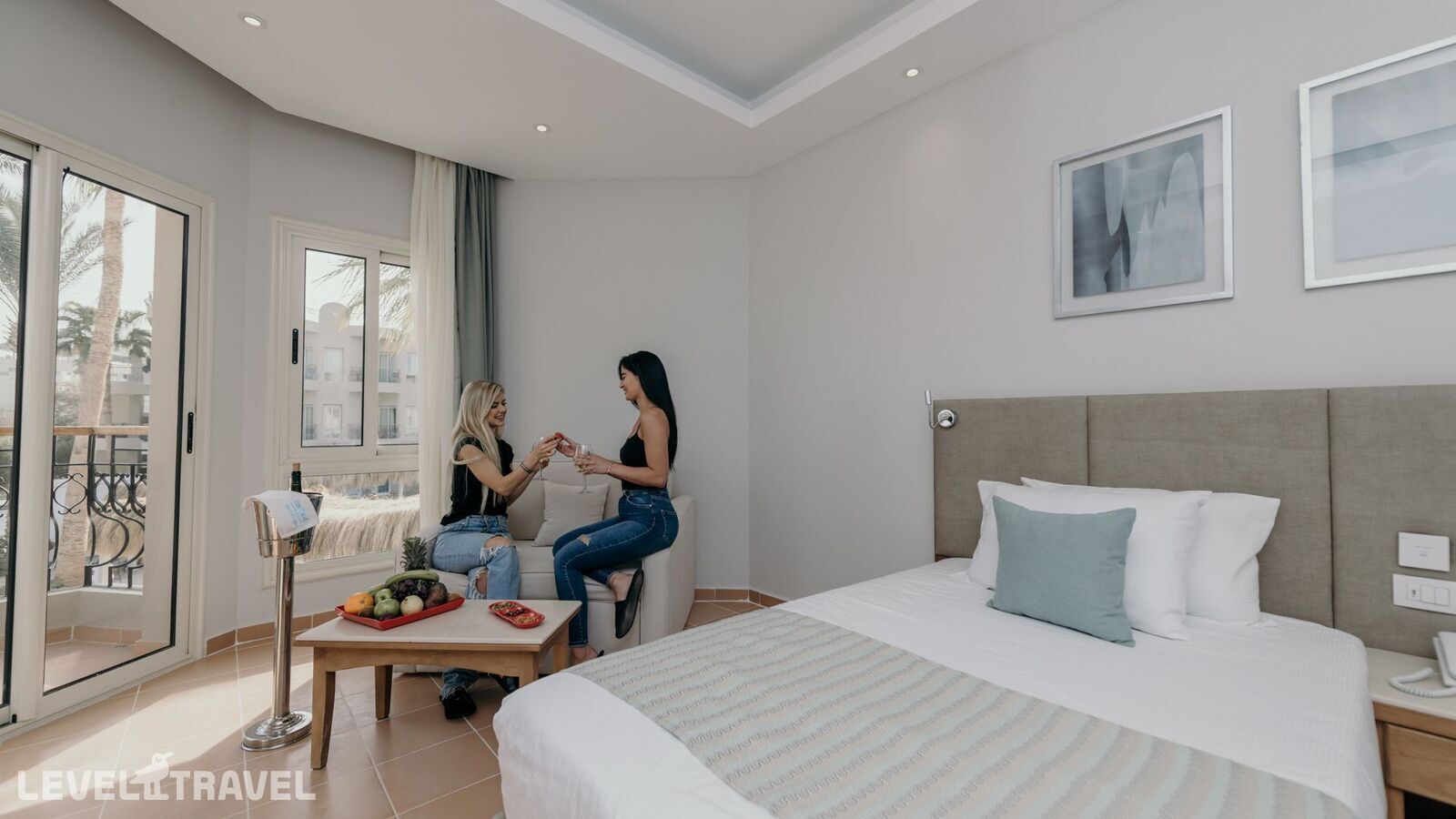 фотографии номера Стандартный с балконом отеля Sunrise Aqua Joy Resort в Египет(Хургада (город)) - фото №1