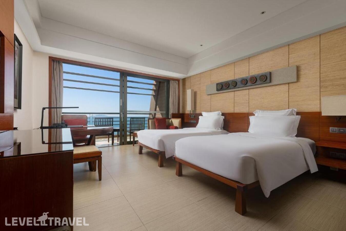 фотографии номера Представительский Делюкс с видом на океан отеля Pullman Oceanview Sanya Bay Resort & Spa в Китай(Санья) - фото №1