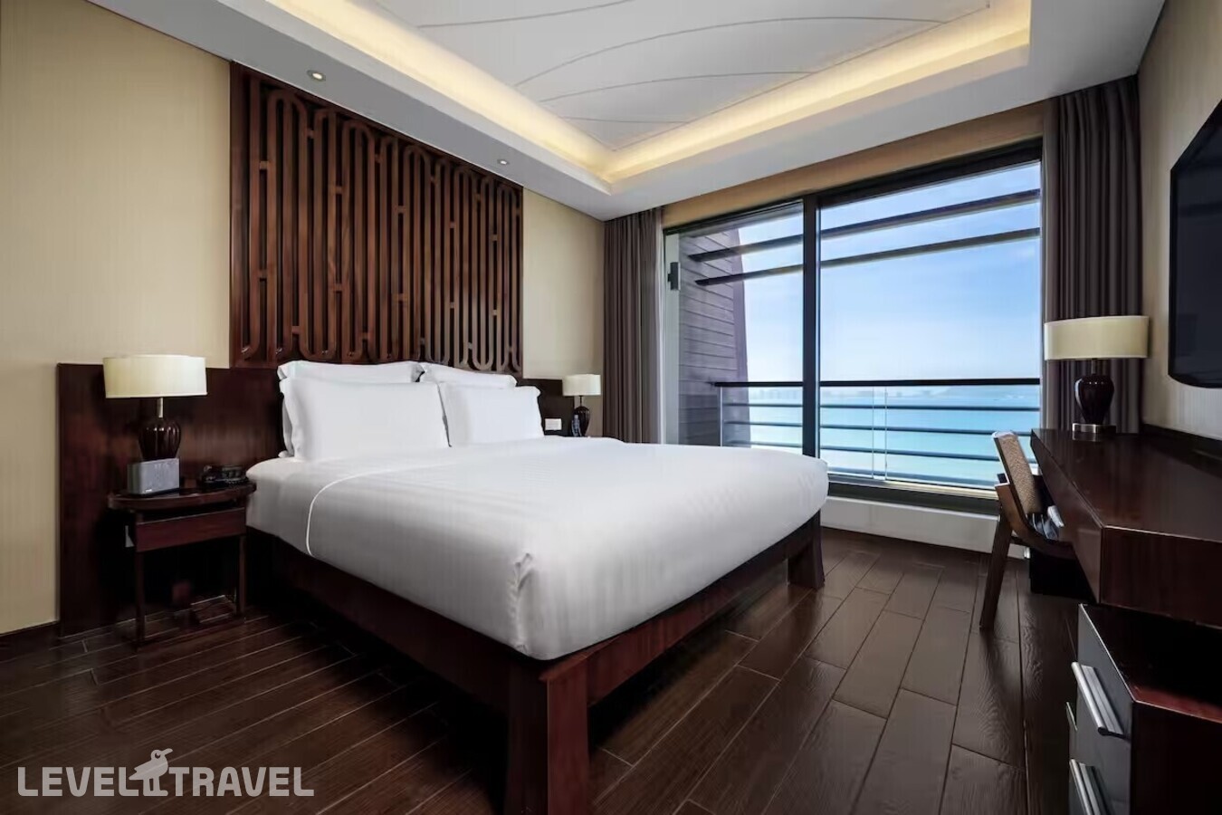 фотографии номера Апартаменты Суперлюкс с видом на океан (3 спальни) отеля Pullman Oceanview Sanya Bay Resort & Spa в Китай(Санья) - фото №1