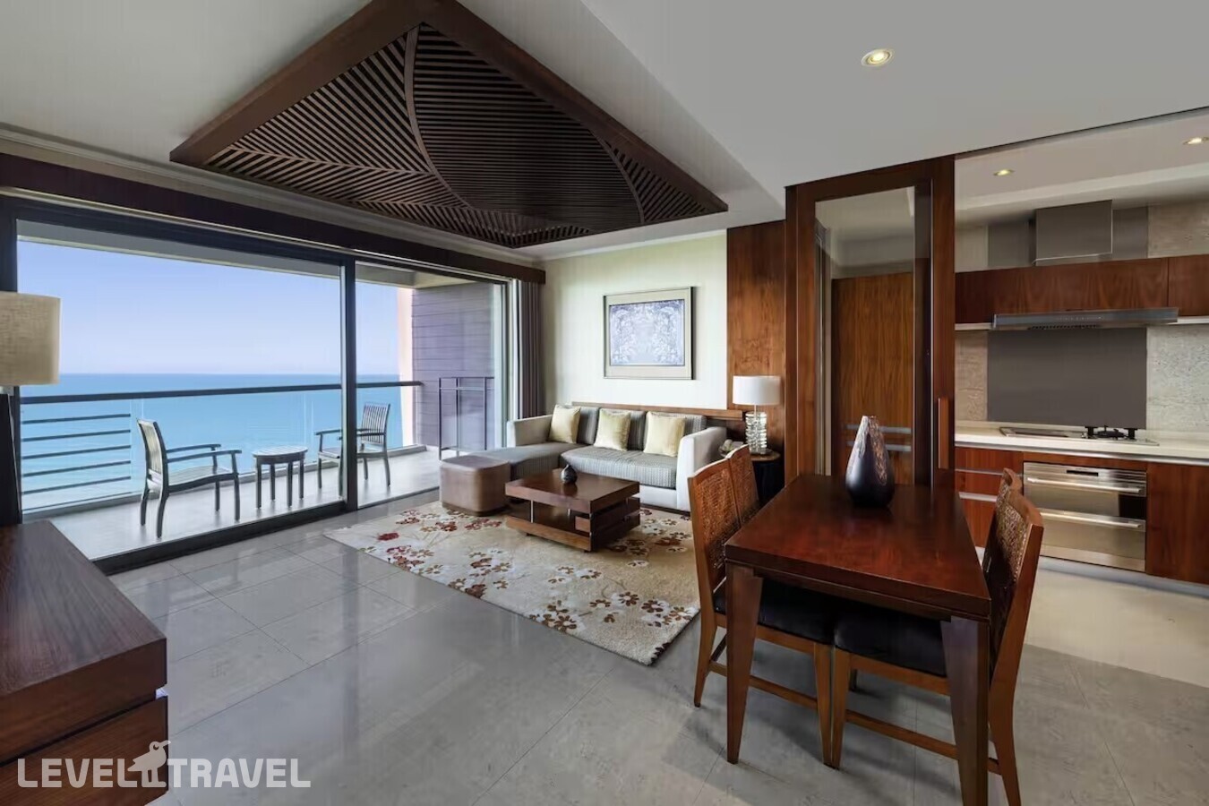 фотографии номера Апартаменты Суперлюкс с видом на океан (3 спальни) отеля Pullman Oceanview Sanya Bay Resort & Spa в Китай(Санья) - фото №5