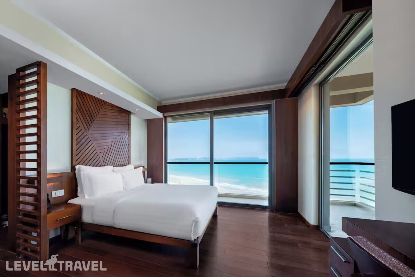 фотографии номера Апартаменты Суперлюкс с видом на океан (3 спальни) отеля Pullman Oceanview Sanya Bay Resort & Spa в Китай(Санья) - фото №2