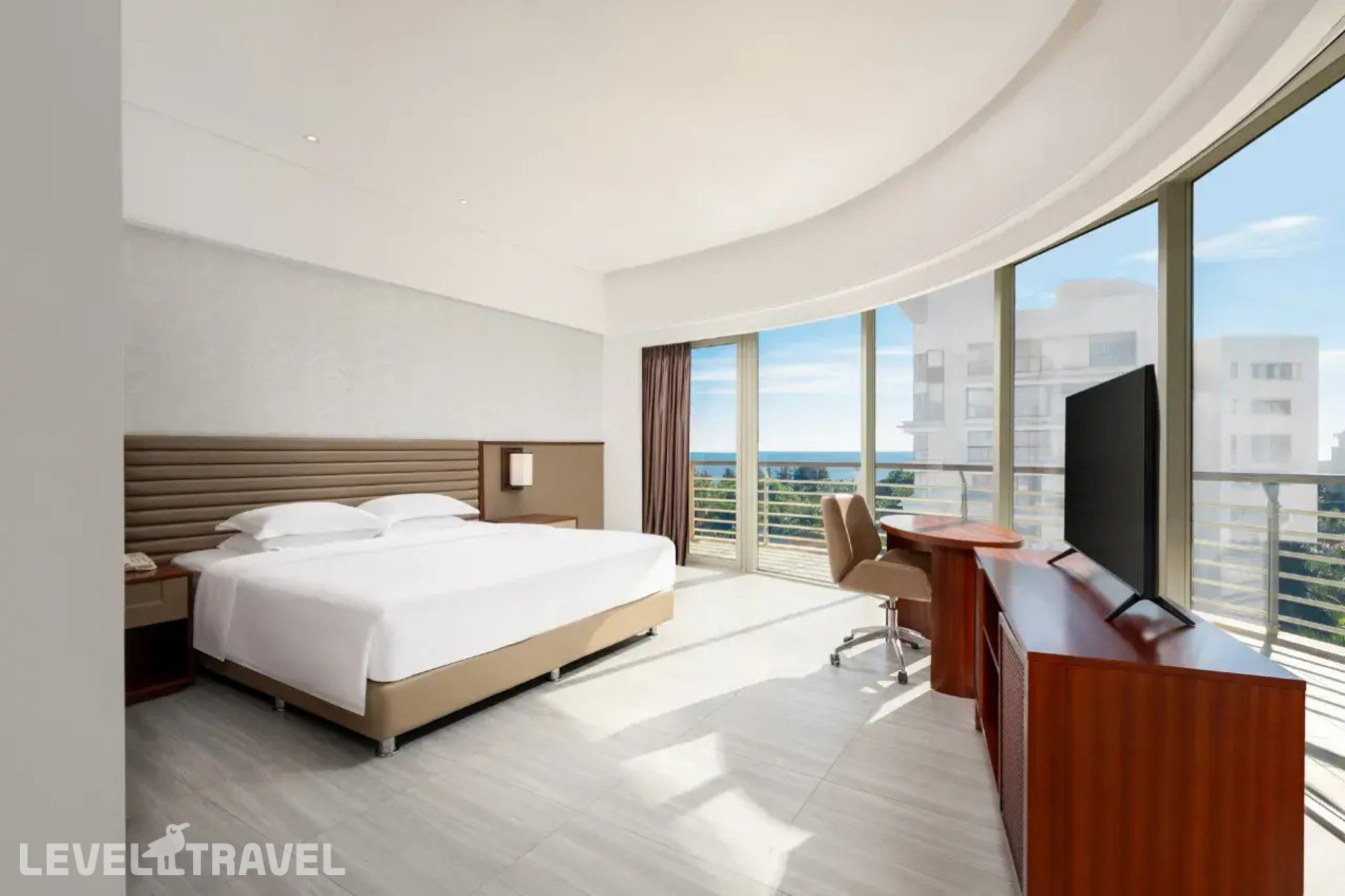 фотографии номера Улучшенный с боковым видом на море отеля Grand Soluxe Hotel & Resort Sanya в Китай(Санья) - фото №1