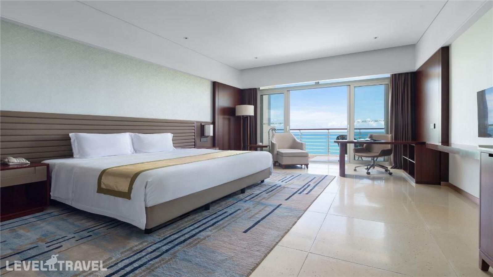 фотографии номера Делюкс с видом на океан отеля Grand Soluxe Hotel & Resort Sanya в Китай(Санья) - фото №1